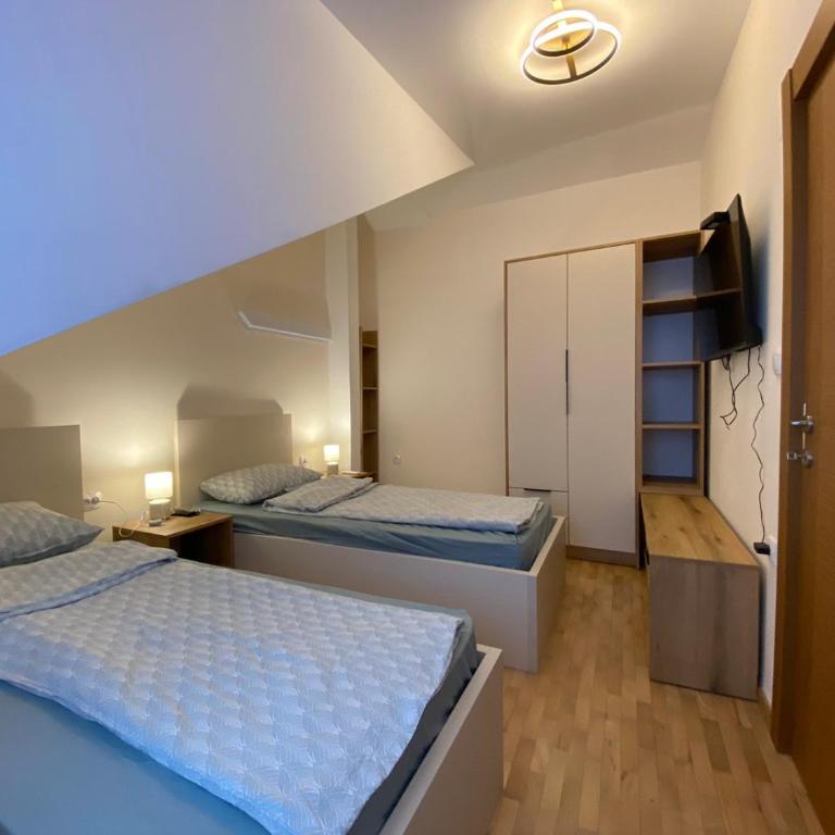 Kraljica apartman - Two-Bedroom Apartment - 4