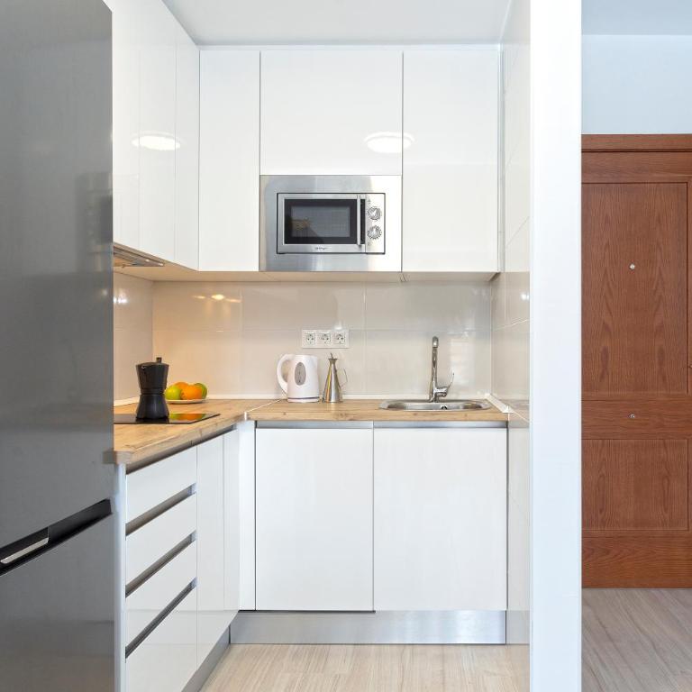 Sunstay Flat I Seaviews Fuengirola Beach - One-Bedroom Apartment - 13