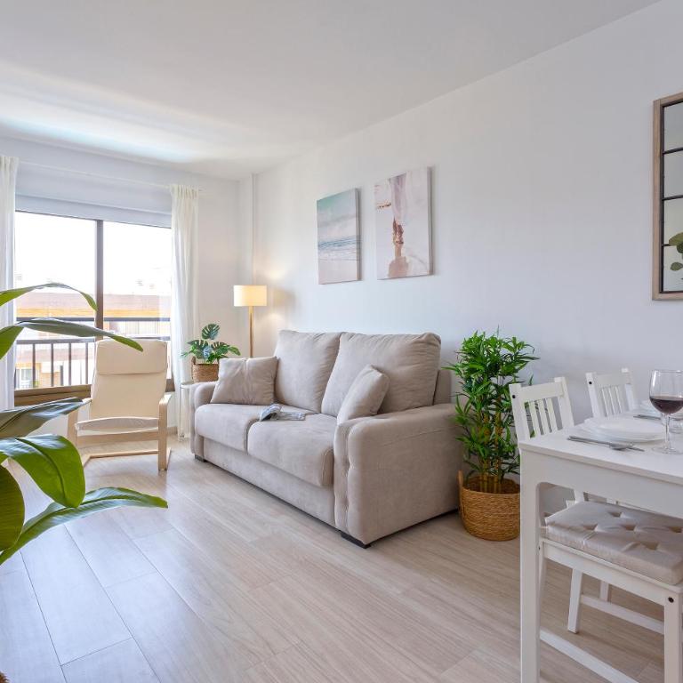 Sunstay Flat I Seaviews Fuengirola Beach - One-Bedroom Apartment - 10