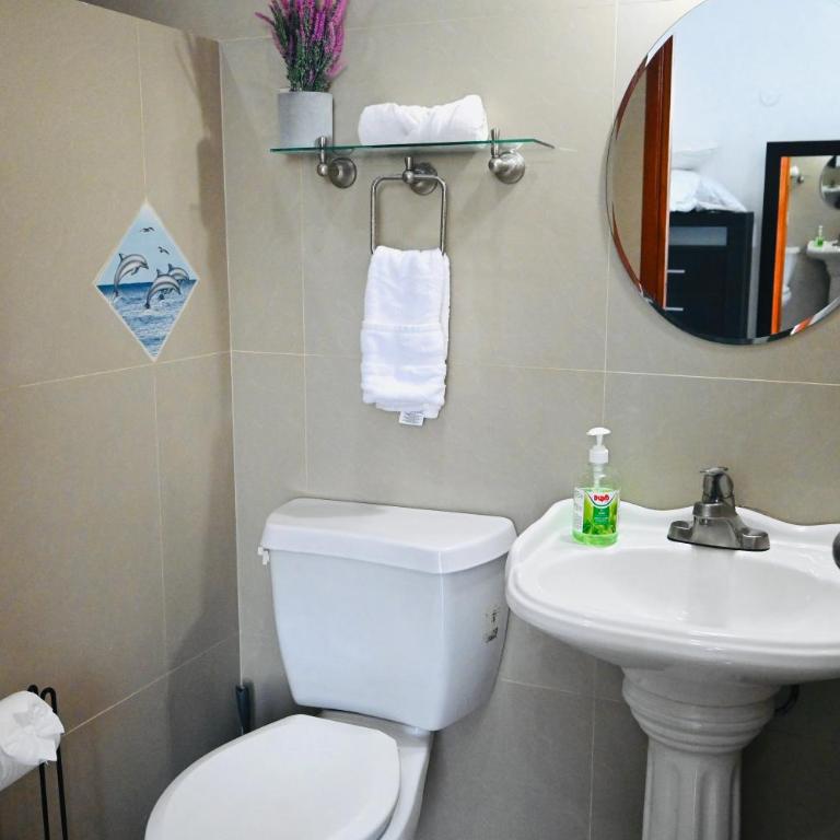 Spacious 3-story private house with ocean view - Five-Bedroom House - 67