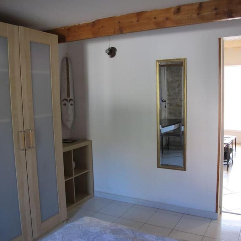 Appartement Nimes avec terrasse ouverte - One-Bedroom Apartment - 11