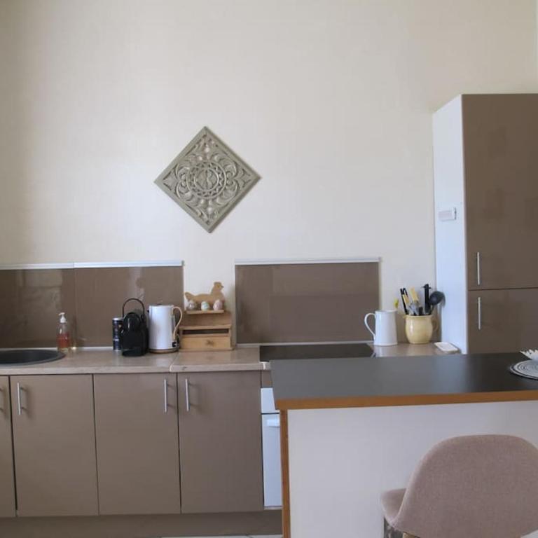 Appartement Nimes avec terrasse ouverte - One-Bedroom Apartment - 12