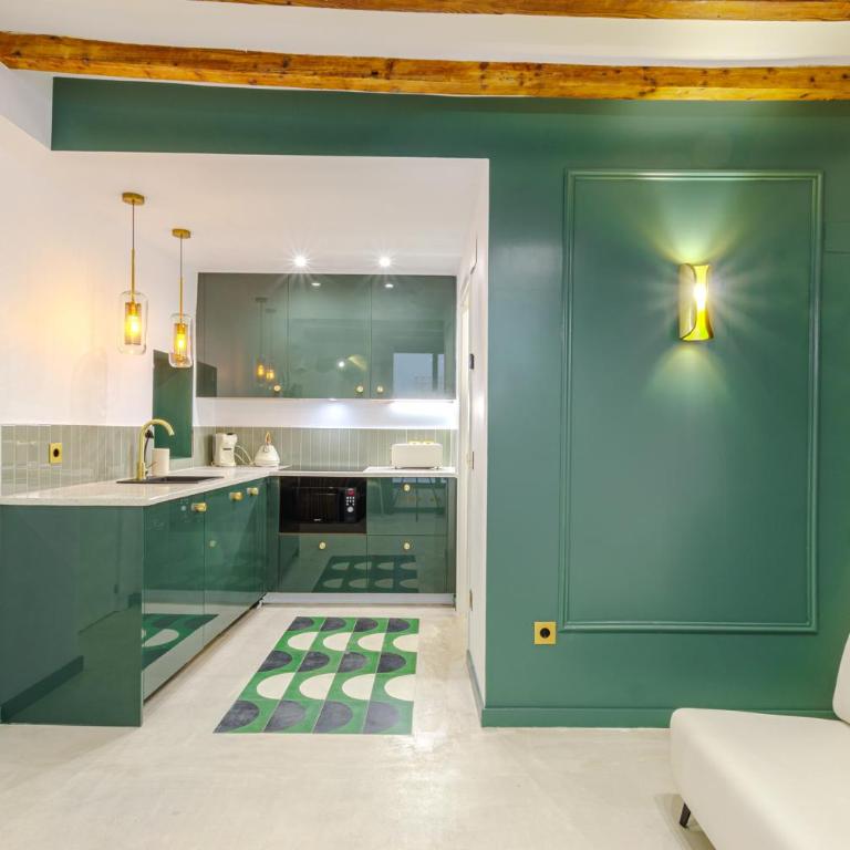 Refined and practical studio in historic center of Alicante - One-Bedroom Apartment - 9