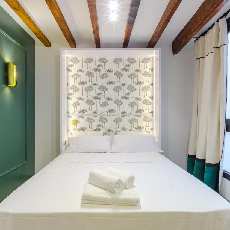 Refined and practical studio in historic center of Alicante - One-Bedroom Apartment - 5