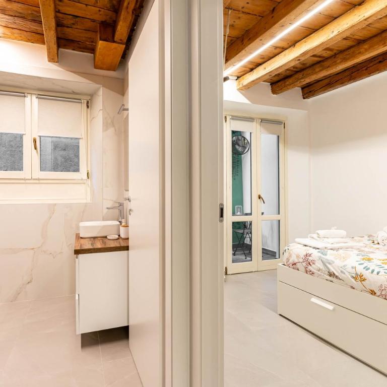 Historic Center & Station - Self Check-in & Remote Access - Appartamento con 2 Camere da Letto - 16