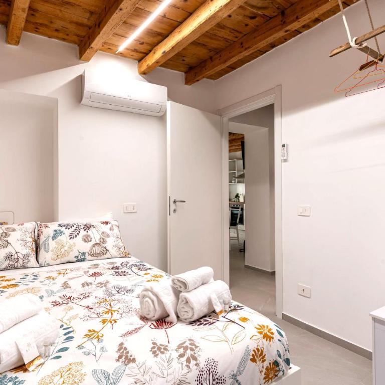 Historic Center & Station - Self Check-in & Remote Access - Appartamento con 2 Camere da Letto - 17