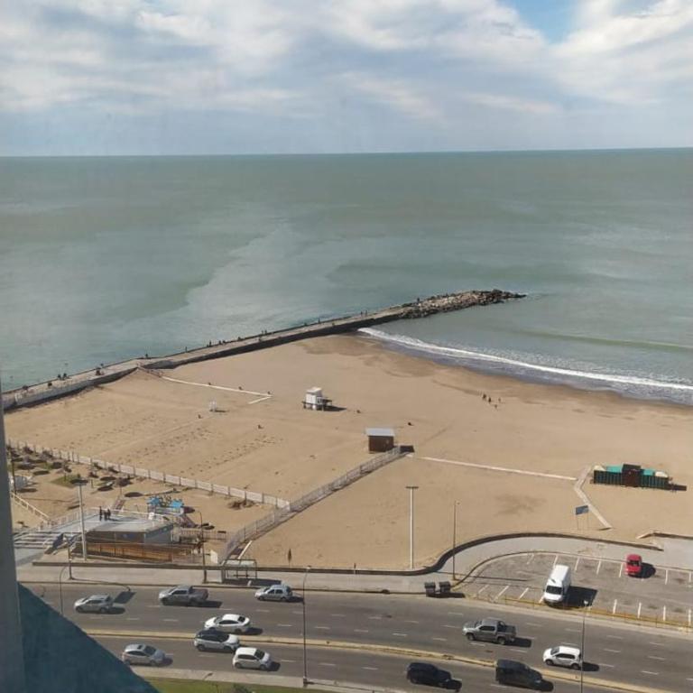 Apart Lena 3 amb Edificio Almería I con cochera frente a la playa - Apartamento de 2 dormitorios - 2