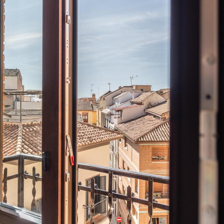 Gran Via Boutique By Florentia Homes - Three-Bedroom Apartment - 23