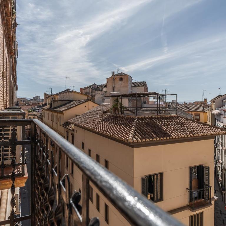 Gran Via Boutique By Florentia Homes - Three-Bedroom Apartment - 71