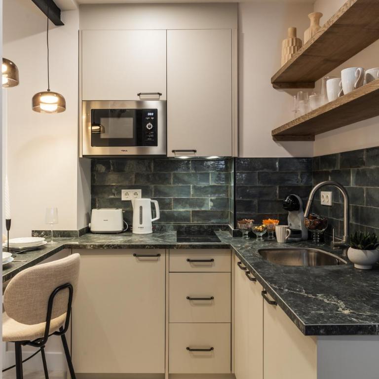 Gran Via Boutique By Florentia Homes - Three-Bedroom Apartment - 21