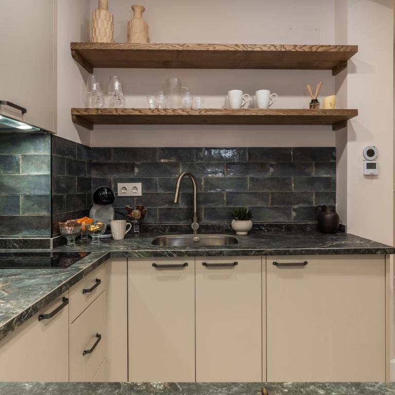 Gran Via Boutique By Florentia Homes - Three-Bedroom Apartment - 28