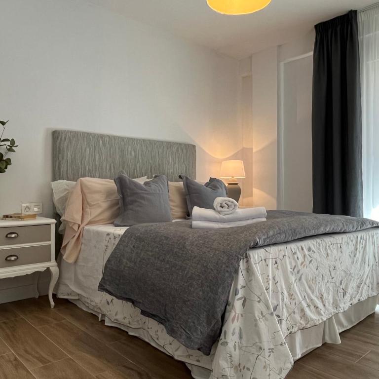 Piso Turístico Moral de la Magdalena - Three-Bedroom Apartment - 4