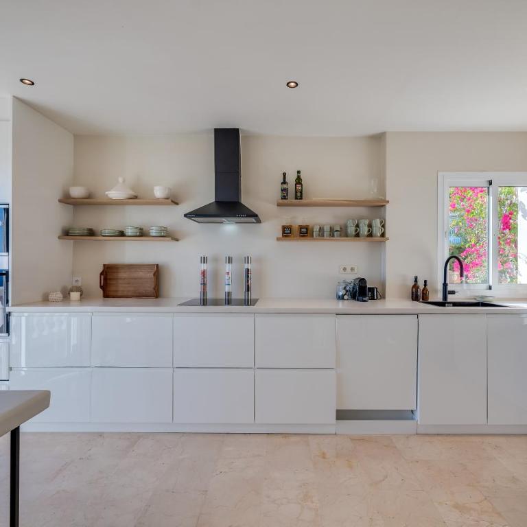 Villa with sea views & Heated pool - Casa de 5 dormitorios - 72