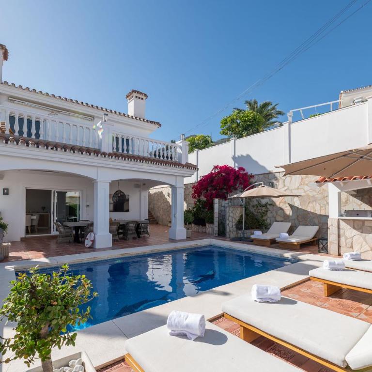 Villa with sea views & Heated pool - Casa de 5 dormitorios - 90