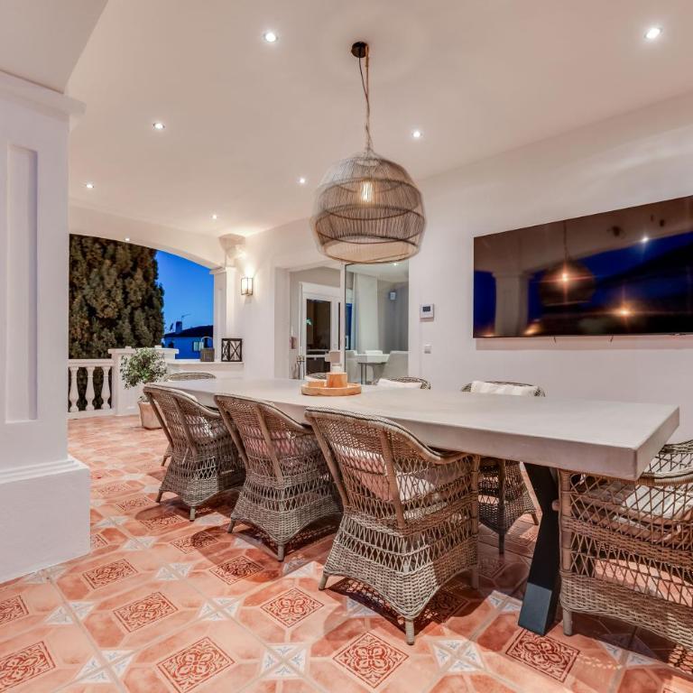 Villa with sea views & Heated pool - Casa de 5 dormitorios - 95