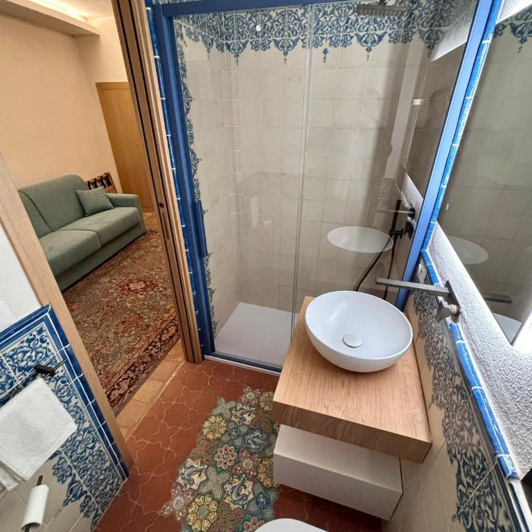 Casa di Regina - City Center, Completely Renovated, Historical - Three-Bedroom Villa - 27