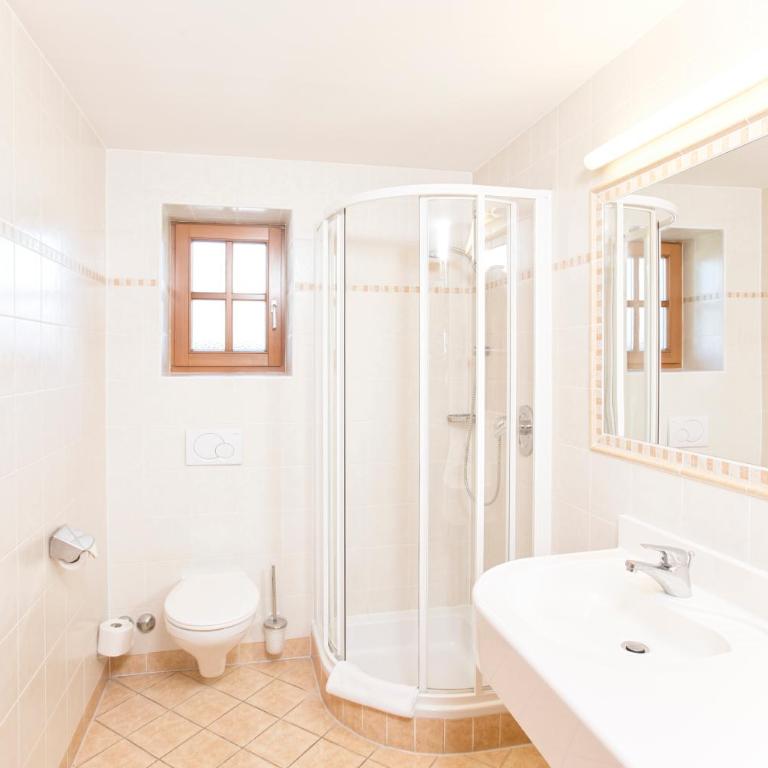 Pension Schmidinger - Doppelzimmer - 11