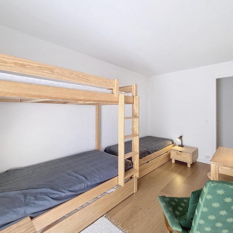 Appartement 3 pièces avec balcon et parking à Combloux - Appartement 2 Chambres - 13