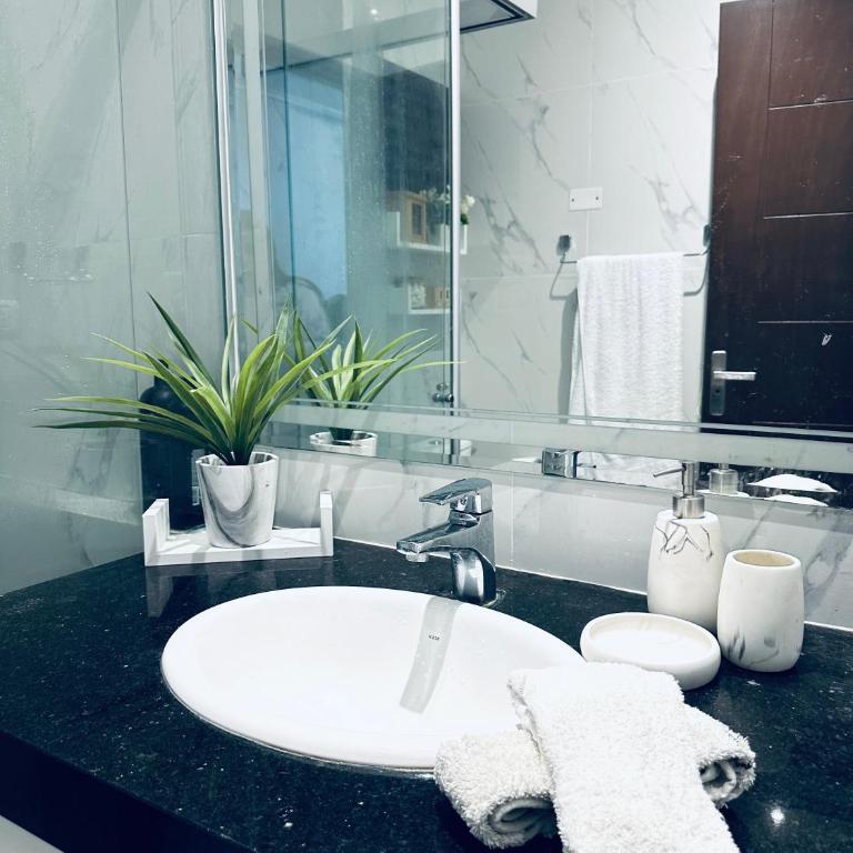 Monoambiente completo, amplio y céntrico - Apartamento de 1 dormitorio - 12