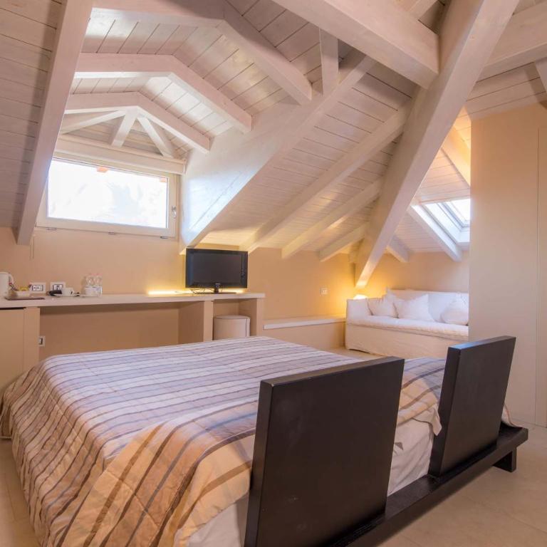 Hotel Don Ferrante - Camera Matrimoniale con Letto Supplementare - 2