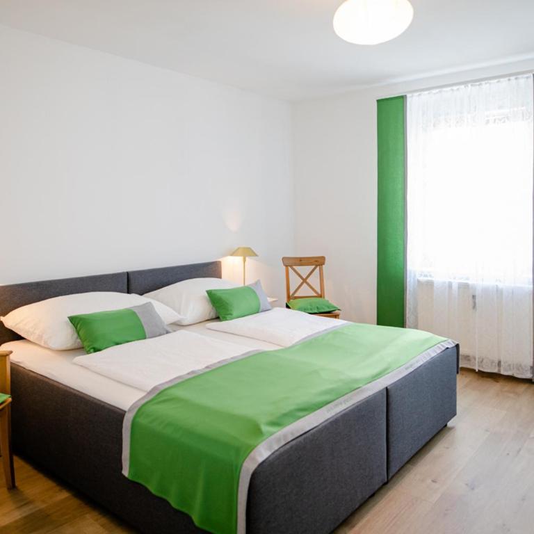 zimmer-graz - Apartment mit 2 Schlafzimmern und Balkon - 1
