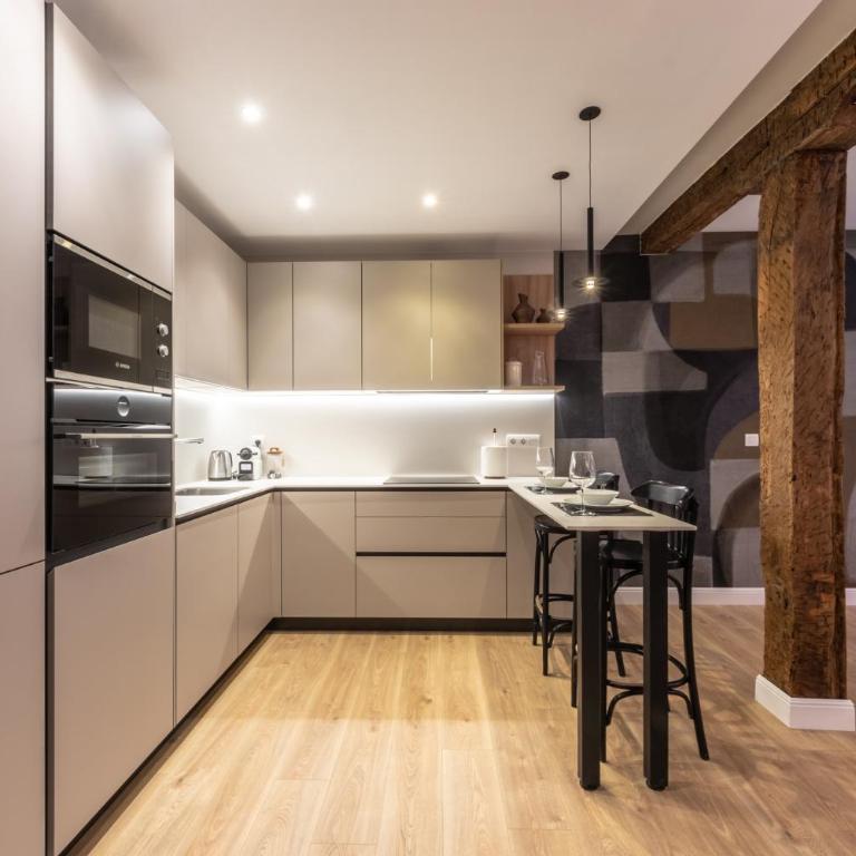 Basque museum - Three-Bedroom Apartment - 26