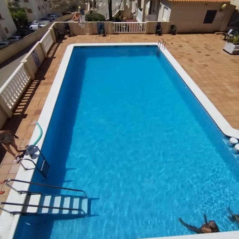 Mira al Mar y Tabarca en urbanización Santa Pola - Apartamento de 2 dormitorios - 40