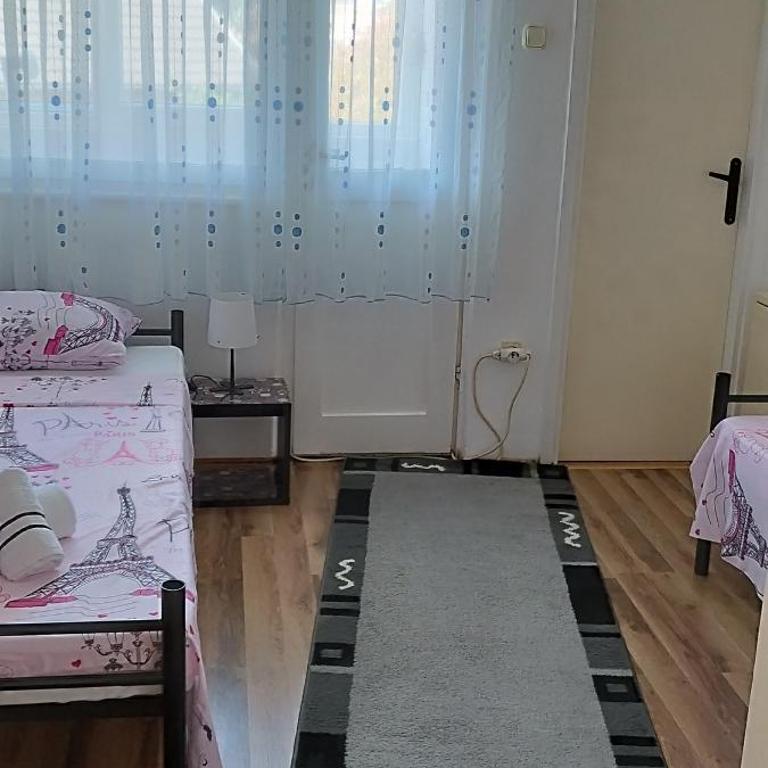 Apartman TWINS - Two-Bedroom Apartment with Terrace - 14