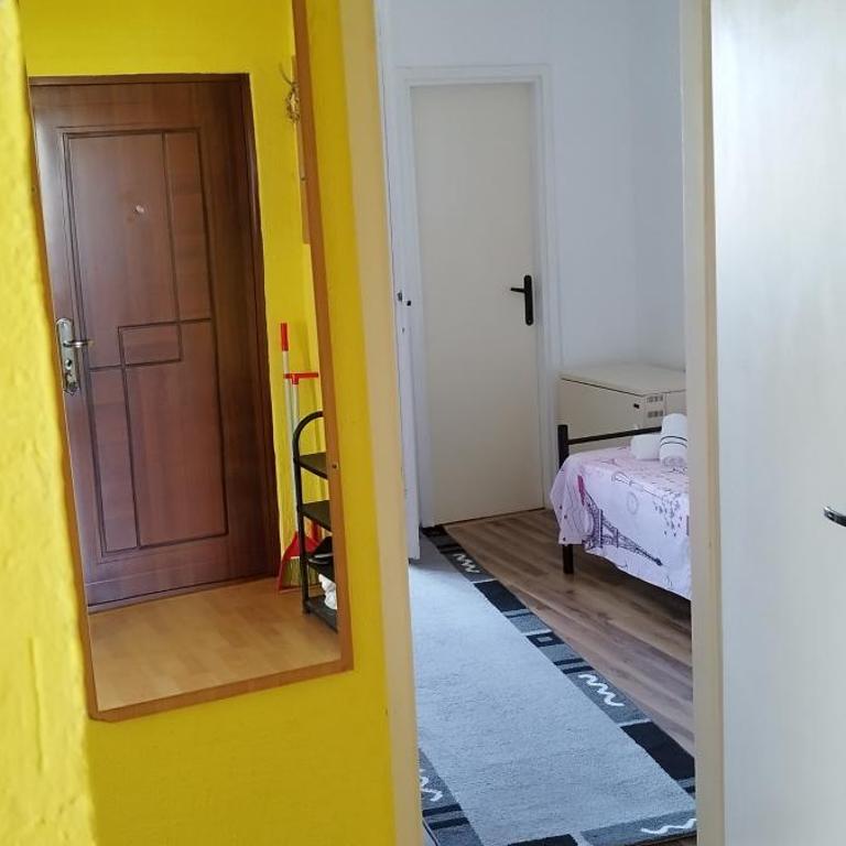 Apartman TWINS - Two-Bedroom Apartment with Terrace - 13
