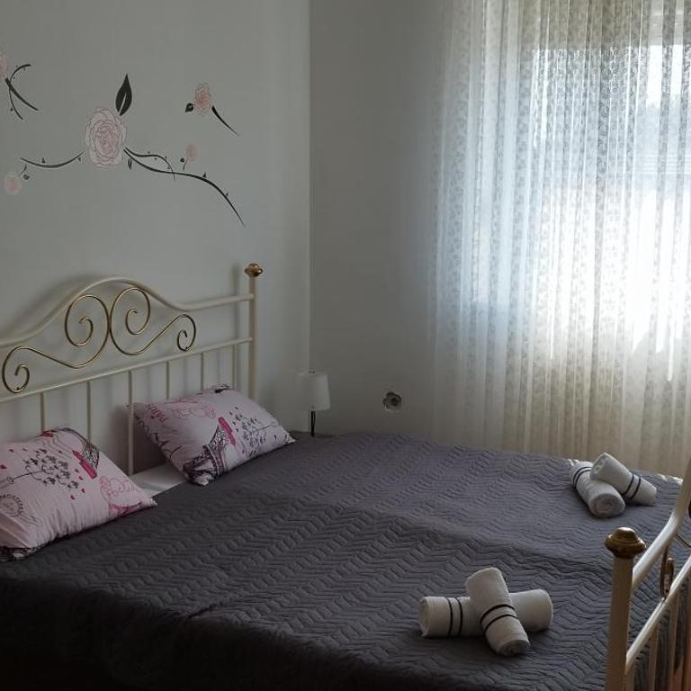 Apartman TWINS - Two-Bedroom Apartment with Terrace - 10