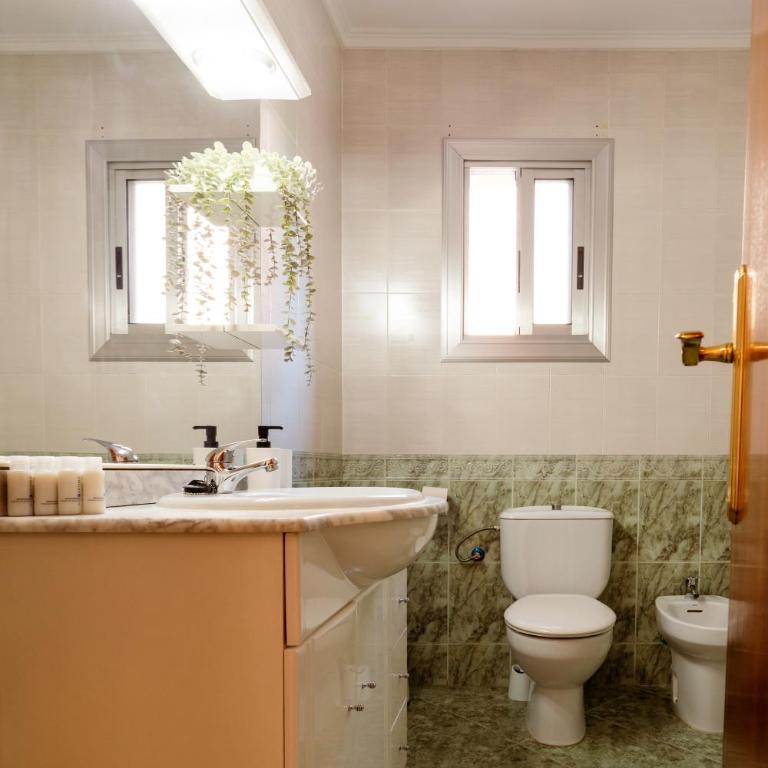 Sea Life Salou Beachside Family Apartment - Apartamento de 2 dormitorios - 57