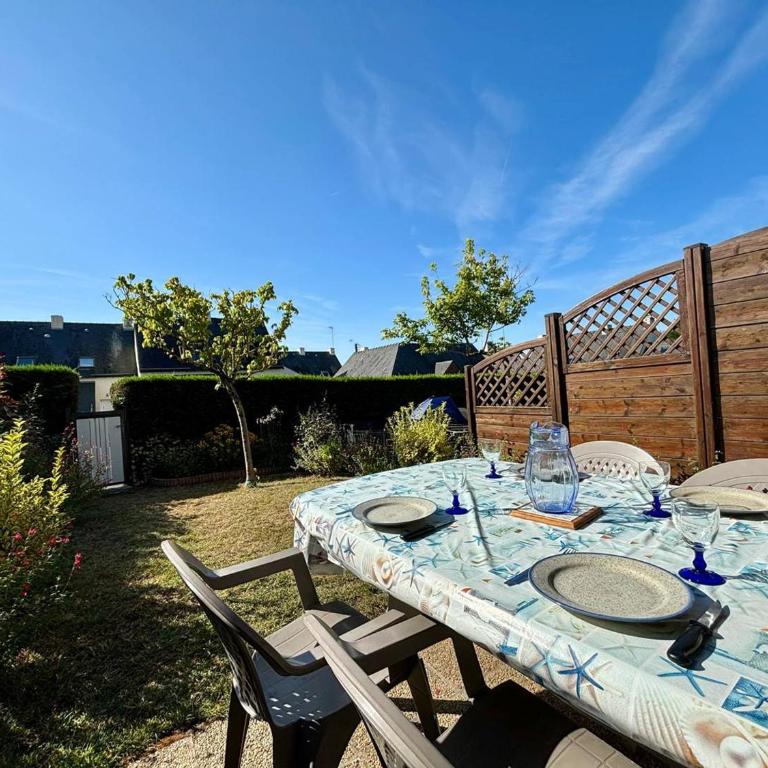 Maison à Carnac: 2 Chambres, 4 Couchages, Jardin, Parking, Proche Plage et Commerces - FR-1-377-46 - Holiday Home (4 Adults) - 3