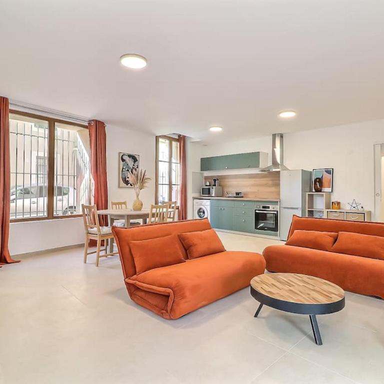Appart de 70m2 en RDC à 6 mn à pied des monuments - Two-Bedroom Apartment - 1