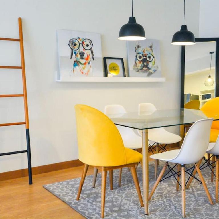 Comfort and Space 3bed and 2 and haf bath centric location - One-Bedroom Apartment - 4