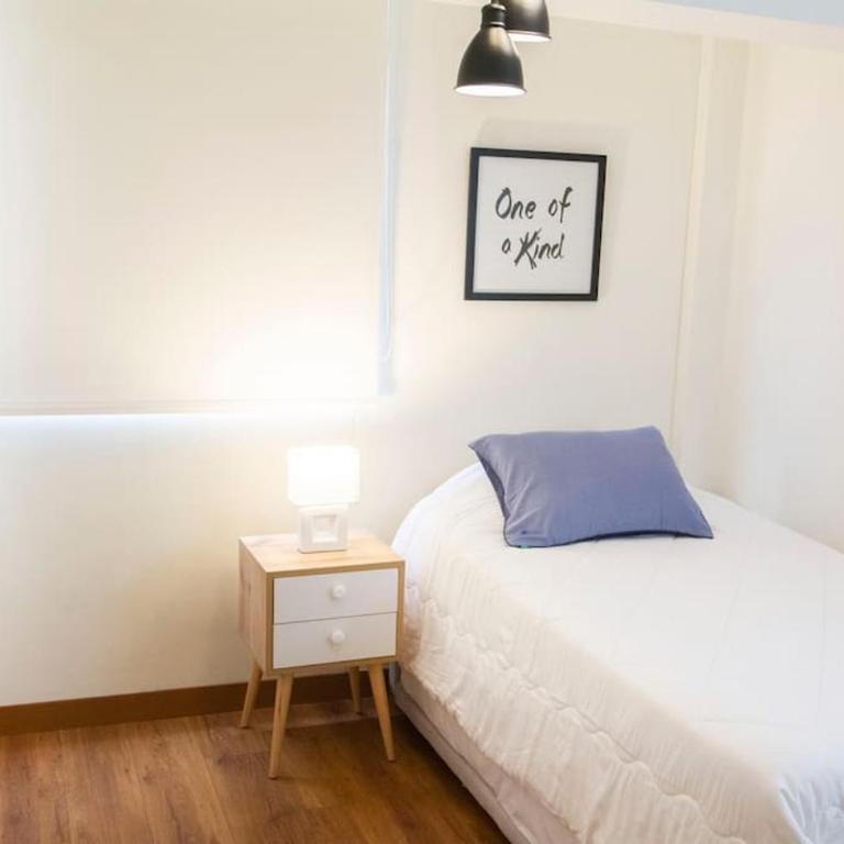 Comfort and Space 3bed and 2 and haf bath centric location - One-Bedroom Apartment - 14