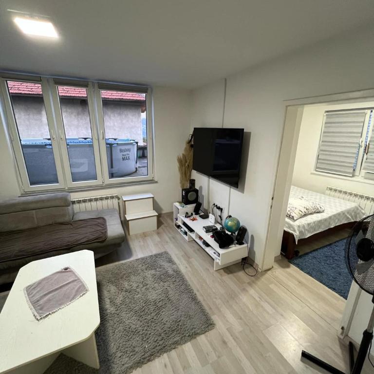 Make Apartments - One-Bedroom Apartment - 1