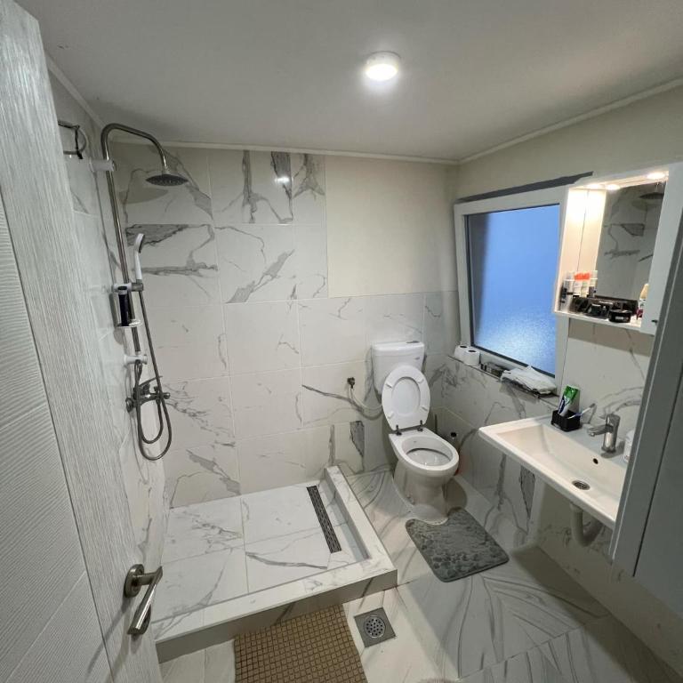 Make Apartments - One-Bedroom Apartment - 16