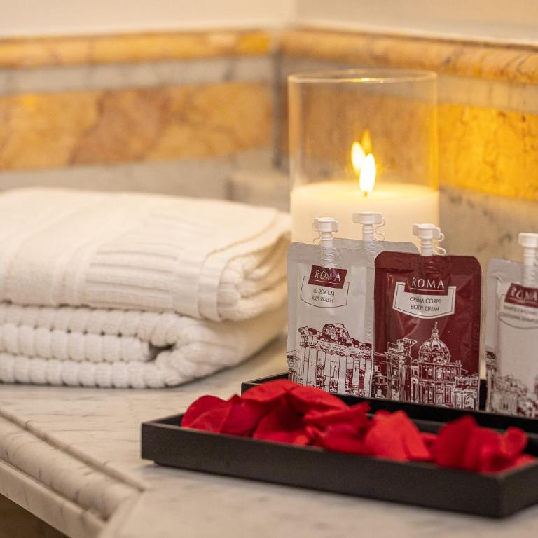 TimeRoma Suites - Camera Matrimoniale Deluxe con Vasca - 16
