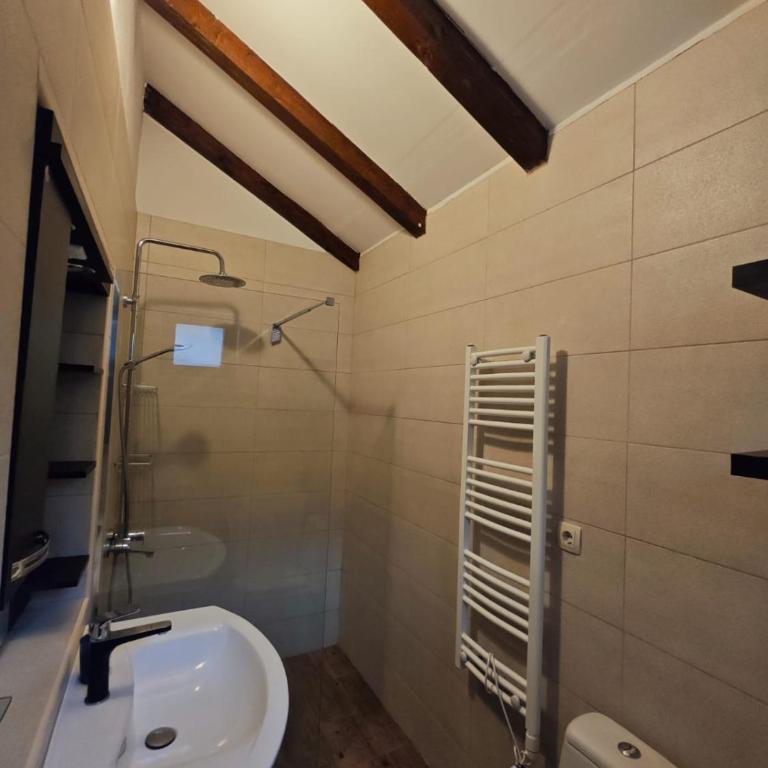 Prima Casa - Two-Bedroom House - 14