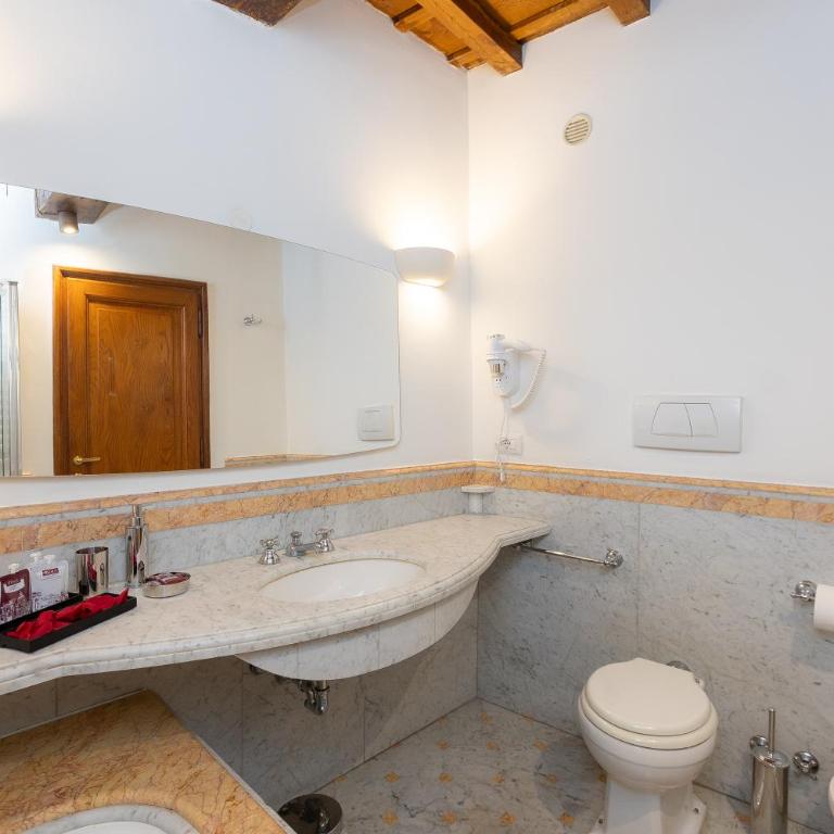 TimeRoma Suites - Camera Matrimoniale Deluxe con Vasca - 19