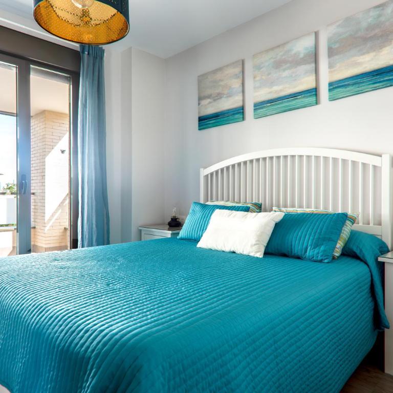 Suite Home Los Alamos sol, playa y golf , parking&Wifi - Three-Bedroom Apartment - 13