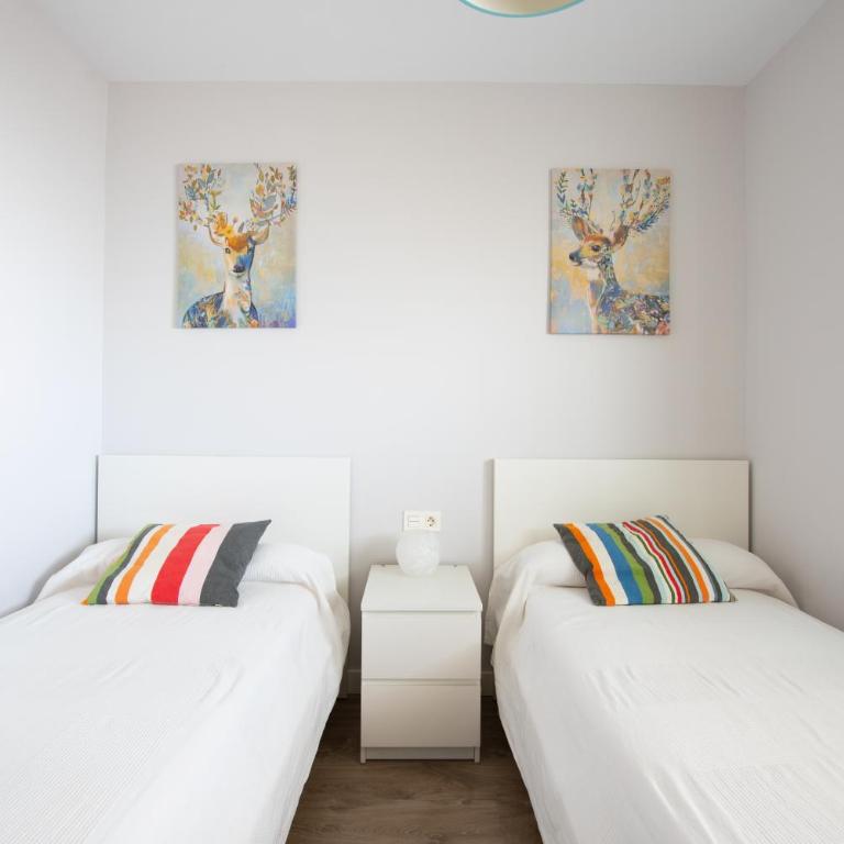 Suite Home Los Alamos sol, playa y golf , parking&Wifi - Three-Bedroom Apartment - 18