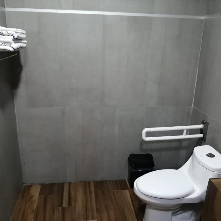 Hotel ANB Aeropuerto Guadalajara - Habitación Doble adaptada para personas con movilidad reducida - 3