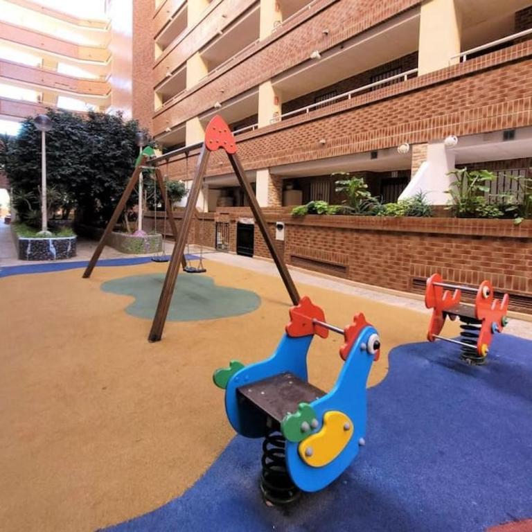 Atico esquinero en 6ª planta - Apartamento de 2 dormitorios - 41