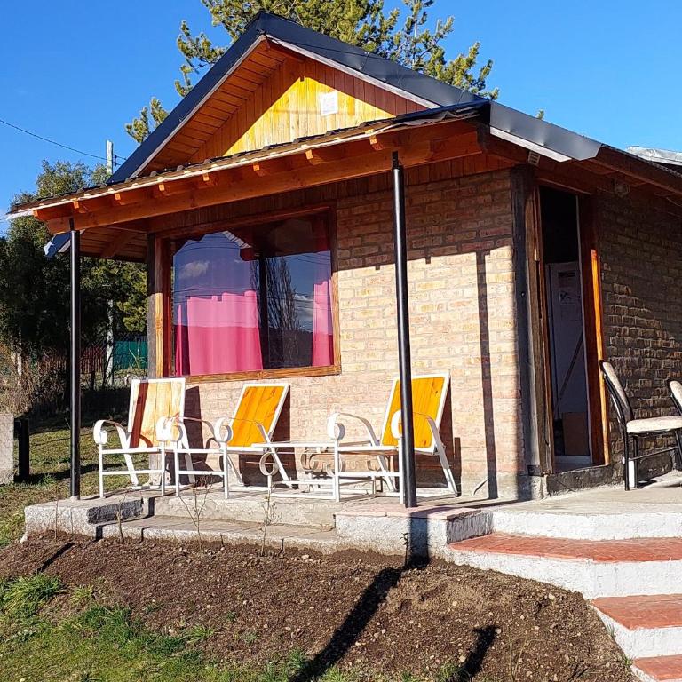 Cabaña acogedora en el centro de Epuyen - Casa con 1 dormitorio - 2