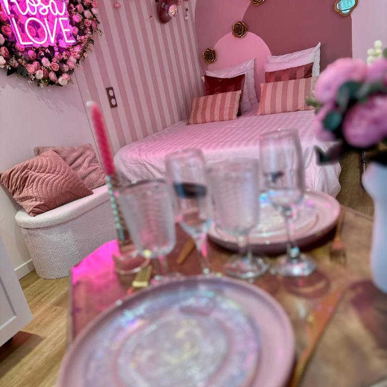 LOVE Room - Balnéo - Ciel Etoilé - Free Wifi - Netflix - Hyper Centre - Appartement 1 Chambre - 12