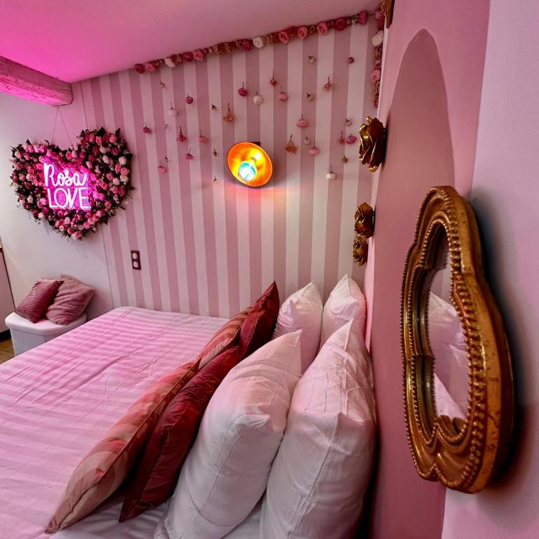 LOVE Room - Balnéo - Ciel Etoilé - Free Wifi - Netflix - Hyper Centre - Appartement 1 Chambre - 13