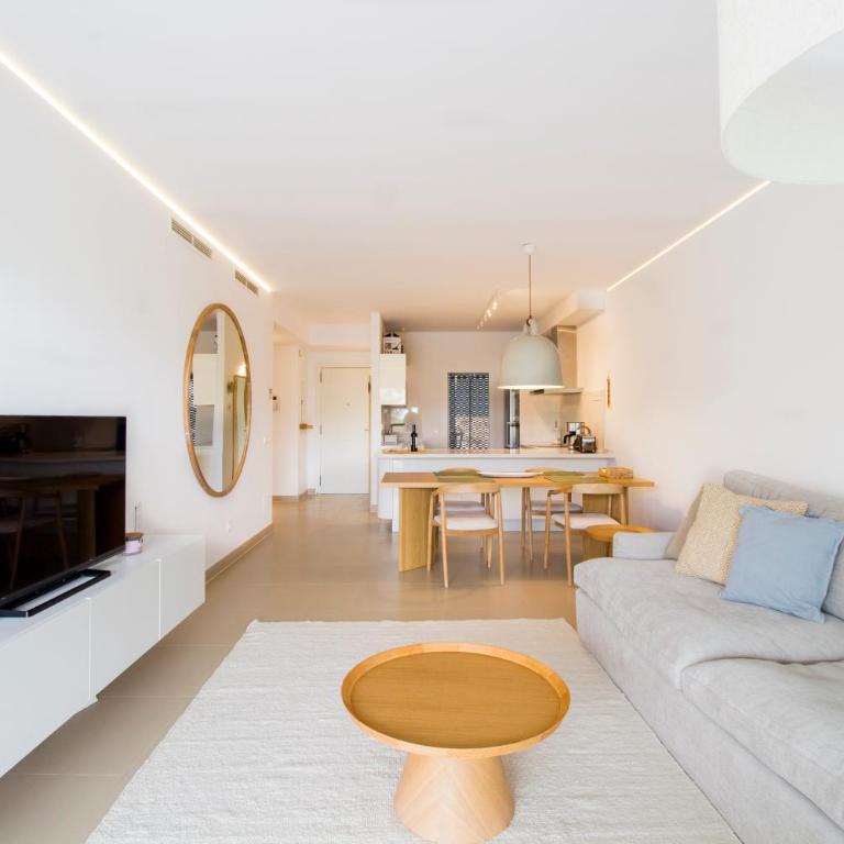 Happy Travel South Beach 5-2B - Apartment with Sea View - 3