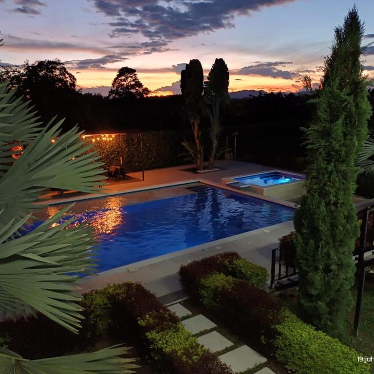 Finca Casa Blanca - Seven-Bedroom House - 13