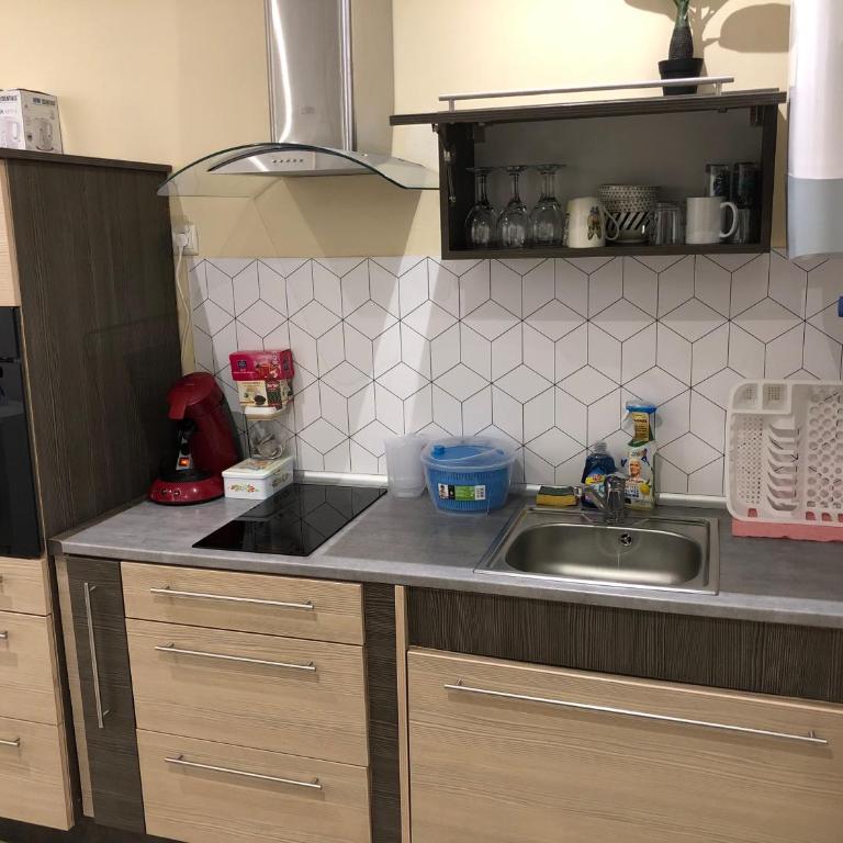 Sci ZLR - Four-Bedroom Apartment - 3